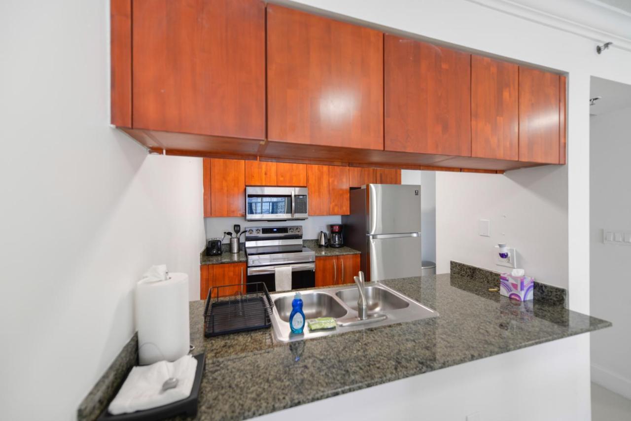Gorgeous Apartment In Brickell Майами Экстерьер фото